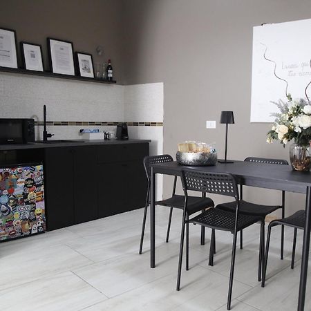 Grey Apartment Caiazzo Exteriér fotografie